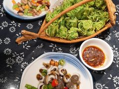 -旺角小渔村·海肠捞饭开创者(环山路店)