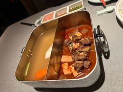 -左庭右院鲜牛肉火锅黑金店(陆家嘴中心店)
