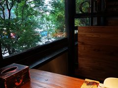 靠窗位-管氏翅吧(人民大学店)