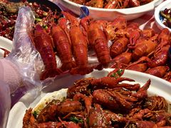 -肥小宝·金牌油焖大虾(襄阳龙虾地标店)