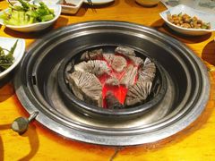 -唯成•韩国炭火烤肉 유성고기