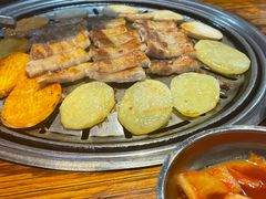 -韩国明洞碳烤肉(常平店)