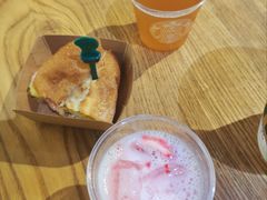 -星巴克(北京佳程广场店)