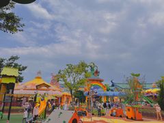 -七彩云南欢乐世界