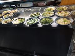 -八月美食小馆(银泰城总店)