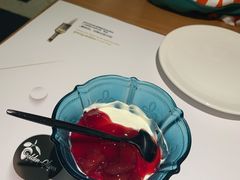 樱桃酸奶-HELLO MUSAE 拾光缪斯餐厅·纯正希腊风味(苏州中心店)