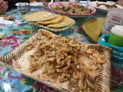 -闯关东东北农家菜(崂山石老人店)