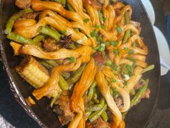 -靠山屯东北农家菜(八龙桥雅苑店)