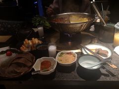 -湊湊火锅·茶憩(新中关购物中心店)