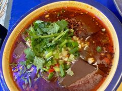 冒鸭血-马路边边火锅串串(观前街店)