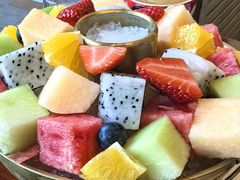 -东西风牛排馆周末烧烤自助(首都机场希尔顿店)