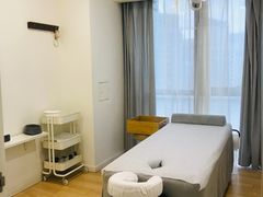 -至艾推拿院·三伏灸(昆城广场店)