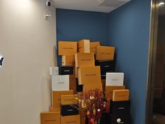 -聚云奢二手奢侈品黄金手表包包回收·中古店(中福城店)