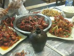 -巴厘龙虾·榜首油焖大虾(音乐学院·沿江酒馆店)