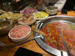 -城墙拐拐火锅(三峡广场黑金冠店)