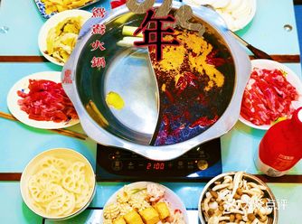 除夕之夜，没有璀璨星空的烟花，没有烟雾弥漫的那片海