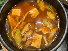 -草家酱蟹炭火烤肉店(珲春南路二店)