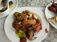 -东方豪景花园酒店·怡景旋转餐厅