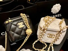 -CHANEL(恒隆广场店)
