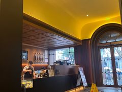 -瑞幸咖啡(江汉路中山大道店)