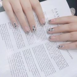 -七彩虹美甲美睫 半永久