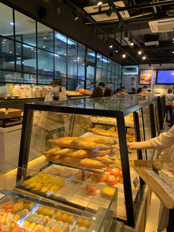 rose&cabin露丝卡文烘焙(乐峰广场店)-"[薄荷]环境:门店位置挺好的