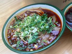 -拈签一笑黄牛肉辣卤串串