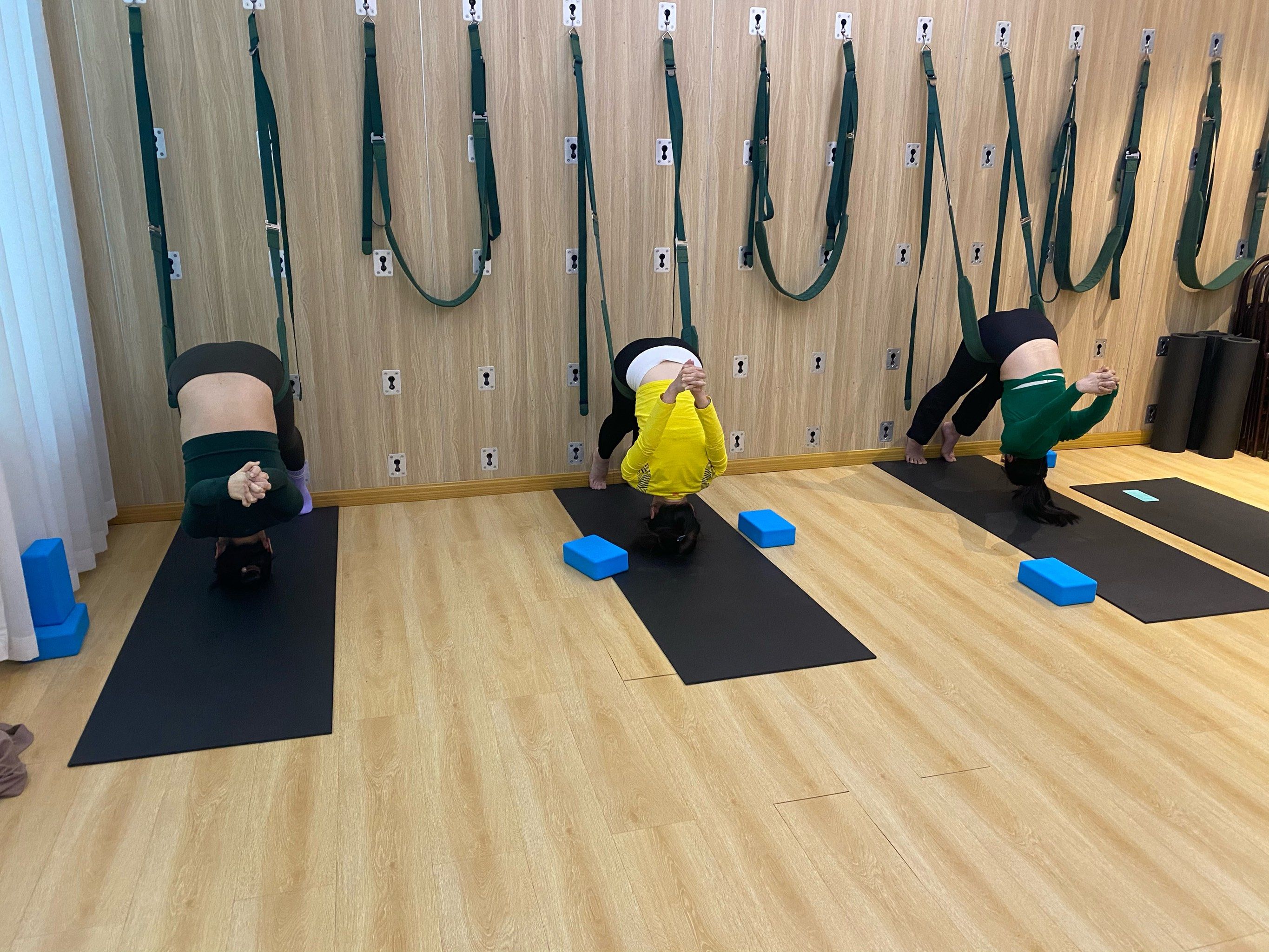 墙绳瑜伽开肩太舒服了