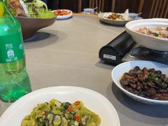 -头上红煨盐鸡·非遗院子餐厅