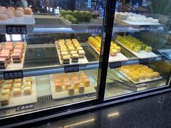 面包甜点陈列柜-韩盛·盛江山自助料理(于洪新玛特店)