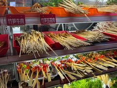 -钢管厂五区小郡肝串串香(滨江店)