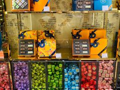 -VENCHI 闻绮(北京国贸商城店)