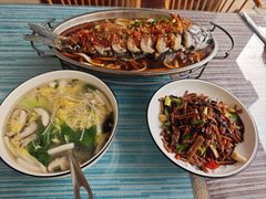 -自游人·美食一楼