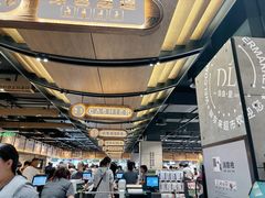-胖东来生活广场(健康路店)
