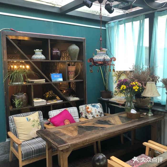 秘密花园入口|只喝星爸爸？ 魔都的所有咖啡馆都隐藏在秘密花园中……