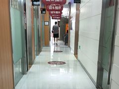 -雅悦齿科(顾村公园店)