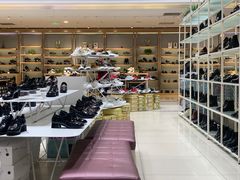-云柏鞋业(十里堡店)