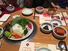 -萨拉伯尔水源素问店·韩国宫廷料理(人民路店)