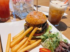 黑松露澳洲牛肉汉堡-TIMEZONE8东八时区餐厅&酒吧(798店)