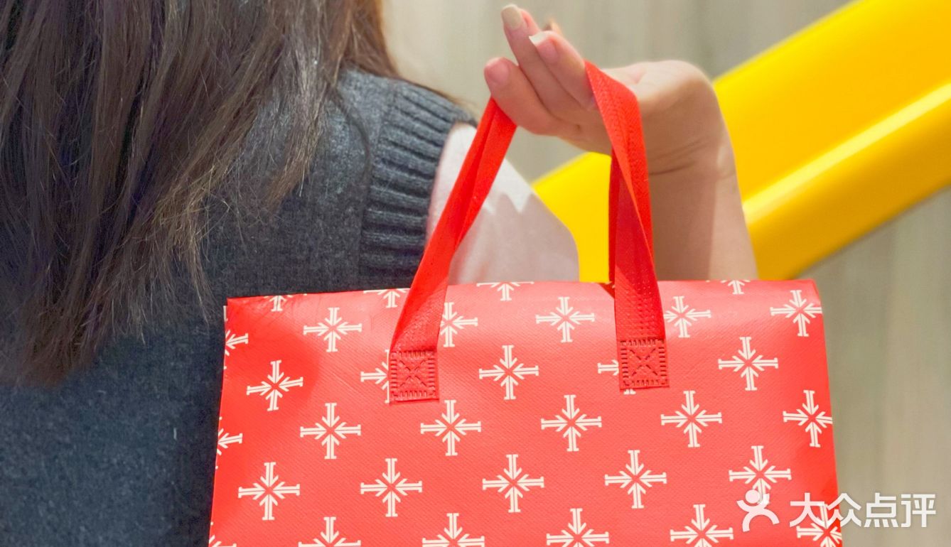 没有lv同款包袋的，还不快去叫了个炸鸡！！