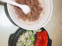 -侬佳蒸菜馆(听潮店)