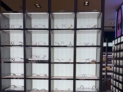 -LensCrafters亮视点(东方新天地店)