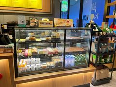 -星巴克(青岛火车北站候车大厅店)