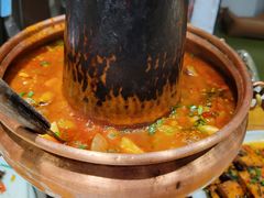 铜锅油焖鸡-一坐一忘云南菜(嘉里中心店)