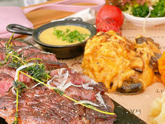 -Mark&Mars Restaurant
