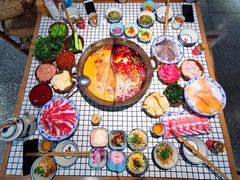 鸳鸯锅-董眼镜火锅(洪崖洞总店)