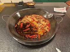 -渝井巷重庆老火锅(沈阳吉祥店)