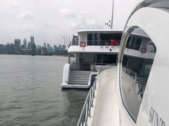 -北外滩百艇汇游艇俱乐部