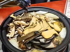 -菌之家·专业纯野生菌火锅·特色炒菌