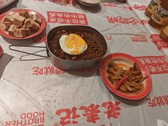 -老表记广西宵夜螺蛳鸭脚煲(东盟店)